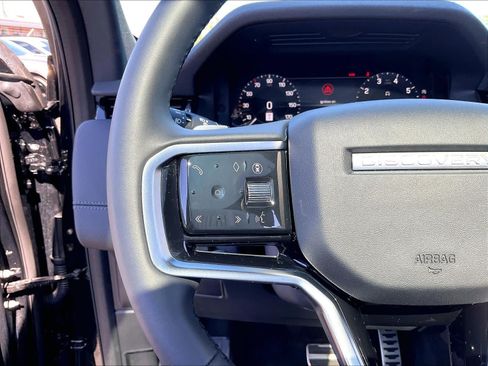 Used 2025 Land Rover Discovery Sport Dynamic SE AWD/4WD image 21