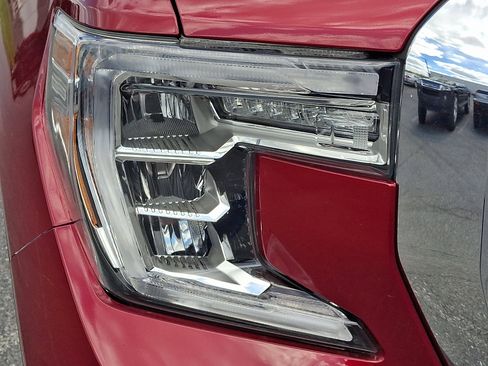 Used 2019 GMC Sierra 1500 Denali w/ Denali Ultimate Package AWD/4WD image 9