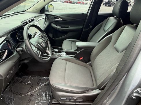 Used 2023 Buick Encore GX Select FWD image 25