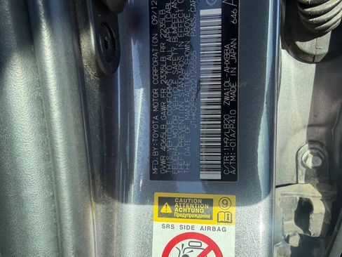Used 2013 Lexus CT 200h FWD image 31