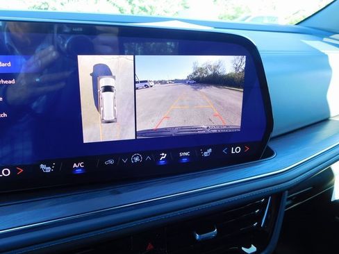 New 2026 Chevrolet Suburban Z71 w/ Comfort Package image 45