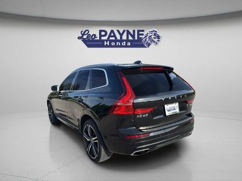 Used 2018 Volvo XC60 T5 R-Design w/ Convenience Package AWD/4WD image 7