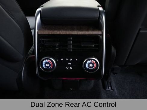 Used 2025 Land Rover Range Rover Long Wheelbase SE AWD/4WD image 42