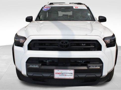 Certified 2025 Toyota 4Runner SR5 AWD/4WD image 8