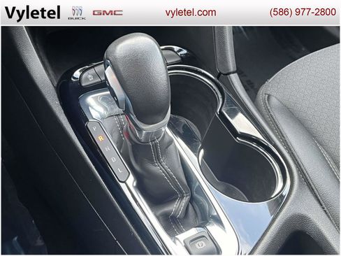 Used 2023 Buick Encore GX Select w/ Sport Touring Package image 28