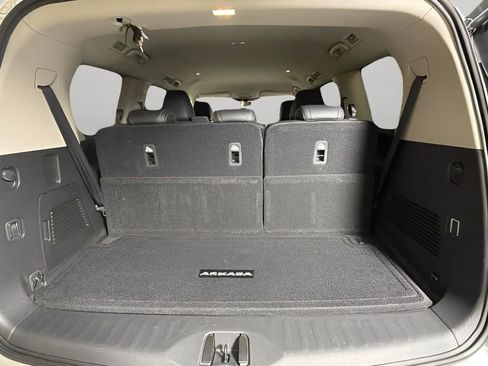 Used 2025 Nissan Armada SV RWD image 29