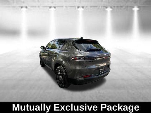 Used 2024 Dodge Hornet GT w/ GT Blacktop Package AWD/4WD image 5