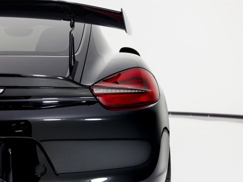 Used 2016 Porsche Cayman GT4 image 69