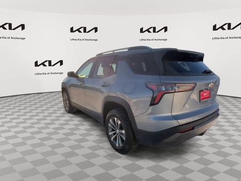 Used 2025 Chevrolet Equinox LT w/ Convenience Package II image 6