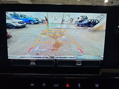 Certified 2023 GMC Sierra 1500 Elevation image 29