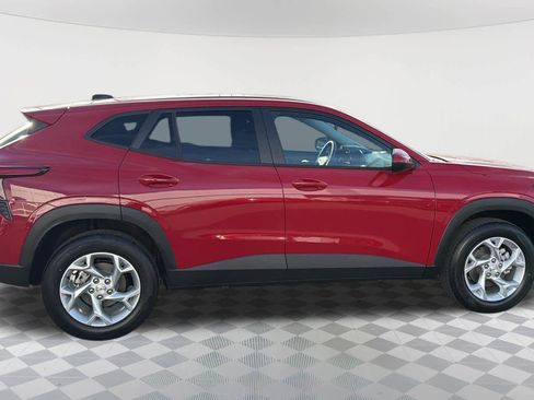 New 2026 Chevrolet Trax LS image 4
