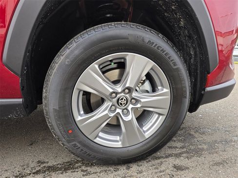 New 2025 Toyota RAV4 XLE image 9