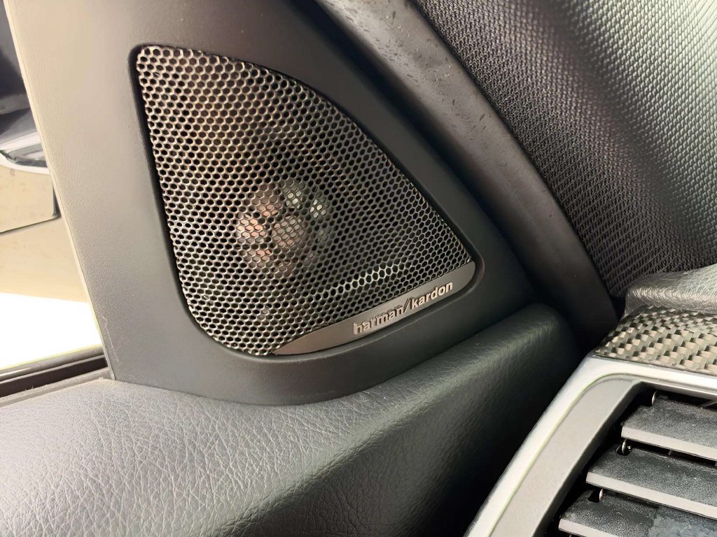 Used 2018 BMW M3 RWD image 24