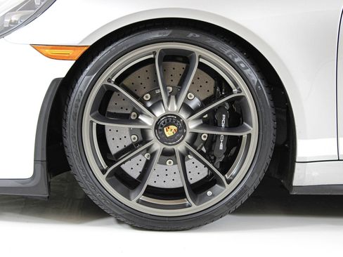 Used 2019 Porsche 911 Speedster RWD image 20