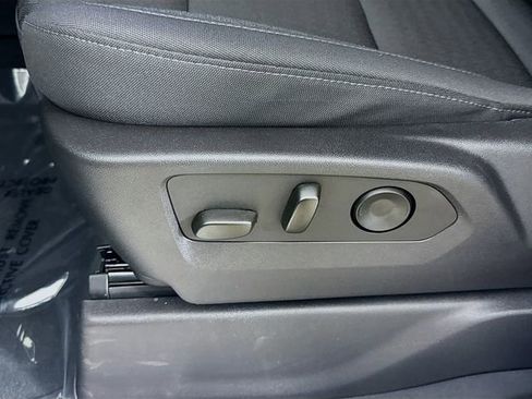 Used 2025 GMC Sierra 1500 Elevation image 23