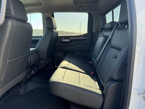 New 2026 Chevrolet Silverado 1500 LT image 7