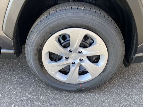 Certified 2025 Toyota RAV4 LE image 22