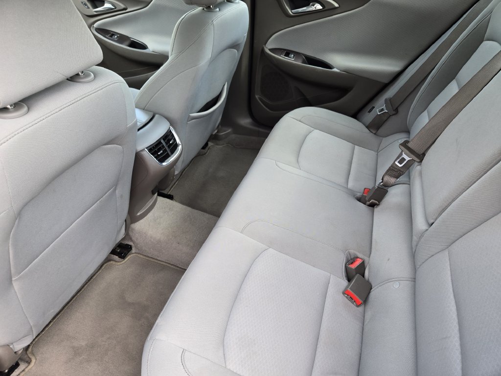 Used 2024 Chevrolet Malibu LT FWD image 32