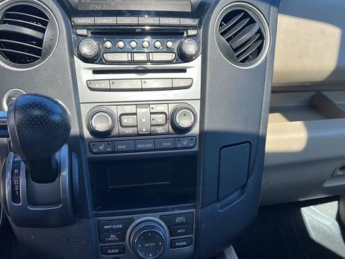 Used 2013 Honda Pilot Touring image 29