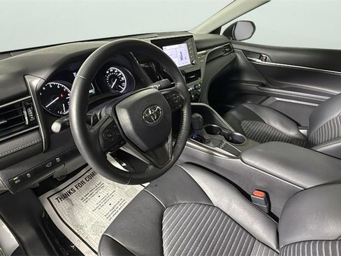 Used 2024 Toyota Camry SE image 18