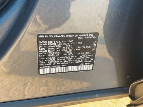 Used 2024 Volkswagen Atlas SE image 34