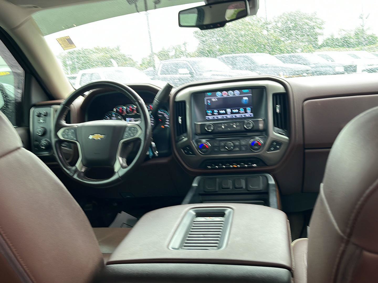 Used 2018 Chevrolet Silverado 1500 High Country AWD/4WD image 28