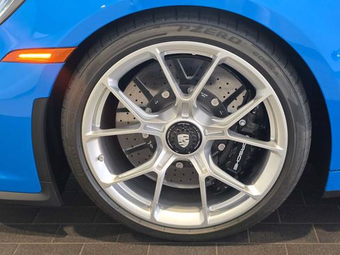Used 2022 Porsche 911 GT3 RWD image 11