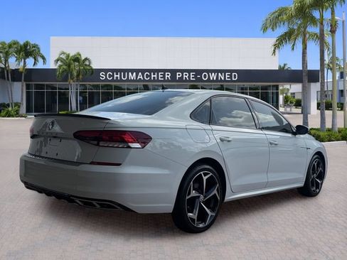 Used 2021 Volkswagen Passat 2.0T R-Line FWD image 7