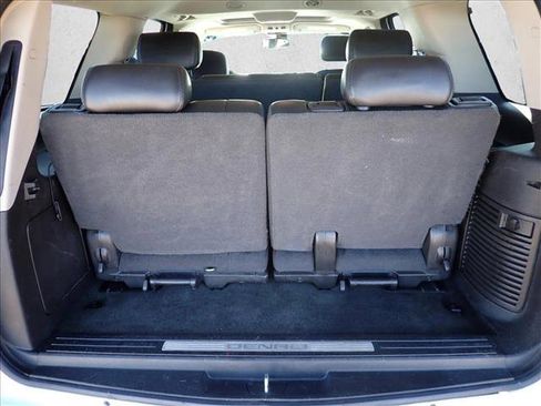 Used 2007 GMC Yukon Denali image 9