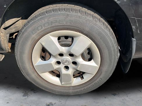 Used 2011 Nissan Rogue S AWD/4WD image 27