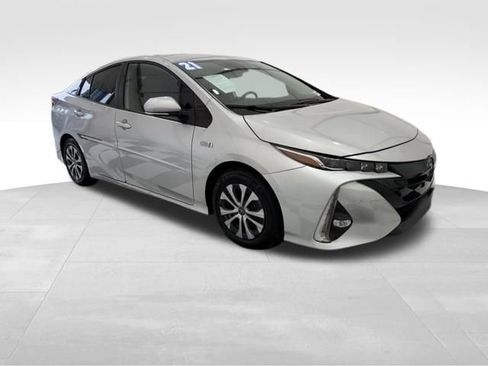 Used 2021 Toyota Prius Prime Limited w/ Carpet Mat Package (TMS) image 6