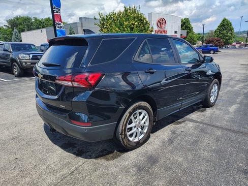 Used 2024 Chevrolet Equinox LS w/ LS Convenience Package AWD/4WD image 4