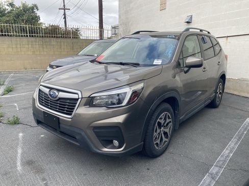Used 2021 Subaru Forester Premium w/ Popular Package #1 AWD/4WD image 2
