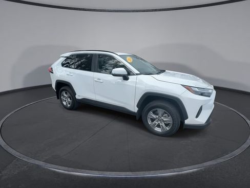 Used 2024 Toyota RAV4 XLE image 3