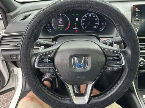 Used 2018 Honda Accord Sport image 21