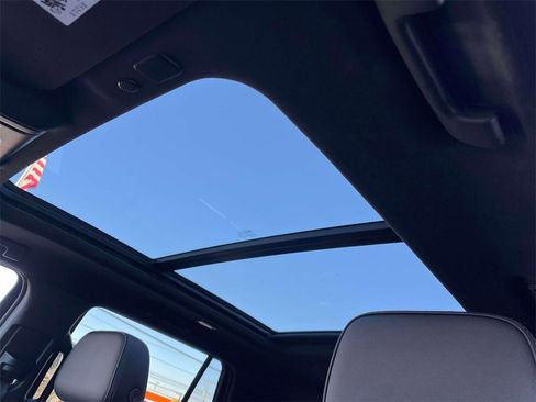 Used 2021 GMC Yukon Denali image 37