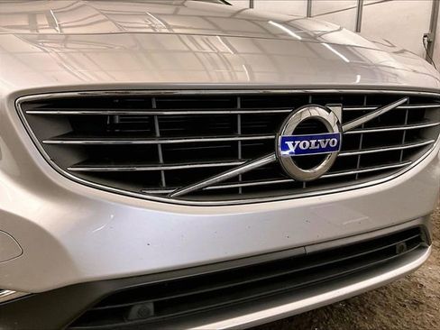 Used 2018 Volvo S60 T5 Inscription AWD/4WD image 29