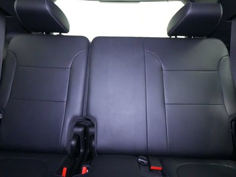 Used 2021 Chevrolet Traverse High Country AWD/4WD image 24