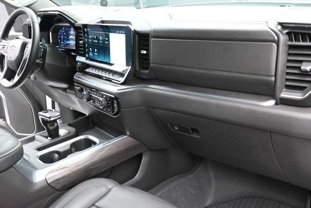 Used 2024 Chevrolet Silverado 1500 LTZ w/ LTZ Convenience Package II AWD/4WD image 33
