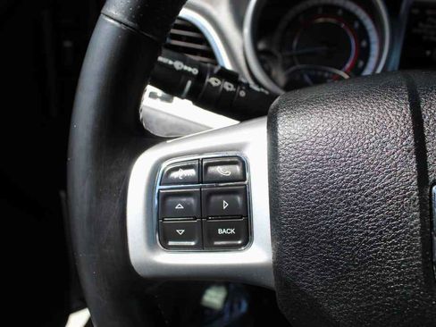 Used 2019 Dodge Journey GT image 17