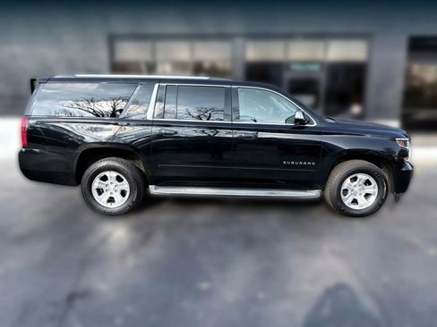 Used 2015 Chevrolet Suburban LTZ image 6