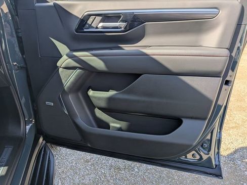 New 2026 Chevrolet Suburban RST w/ Comfort Package image 39