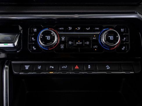 Used 2024 GMC Sierra 2500 Denali Ultimate image 29