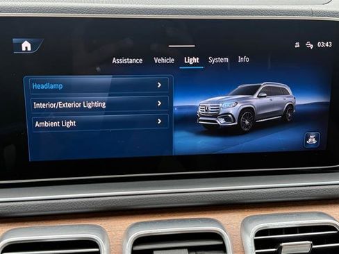 Used 2024 Mercedes-Benz GLS 450 4MATIC w/ Pinnacle Trim Package image 35