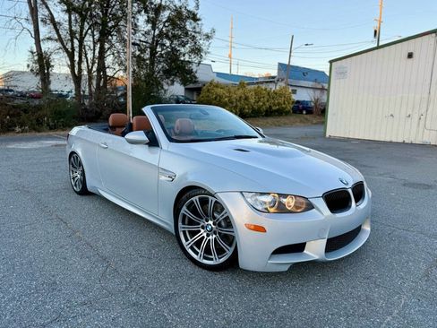 Used 2012 BMW M3 Convertible image 2