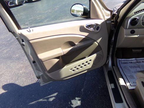 Used 2006 Chrysler PT Cruiser GT image 13