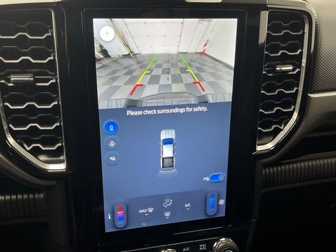 Used 2024 Ford Ranger XLT w/ FX4 Off-Road Package image 6