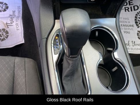 Used 2019 Jeep Grand Cherokee Laredo image 31