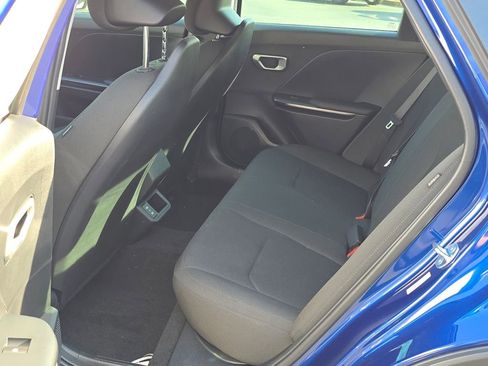 New 2026 Kia K4 LX image 10