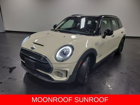 Used 2017 MINI Cooper Clubman S image 5